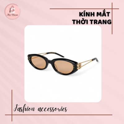 Kính mắt gọng đen diva